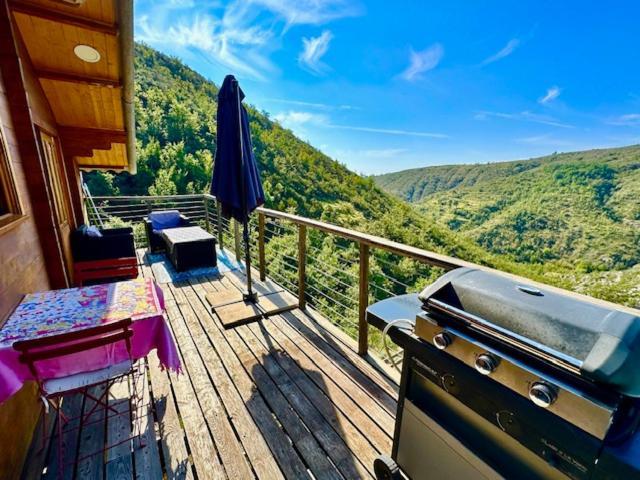 Sur Pilotis Avec Piscine Privee Chalet Lucéram